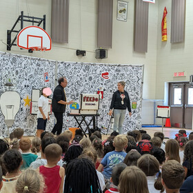 spectacle de magie "Imagine si...Fredo le magicien".